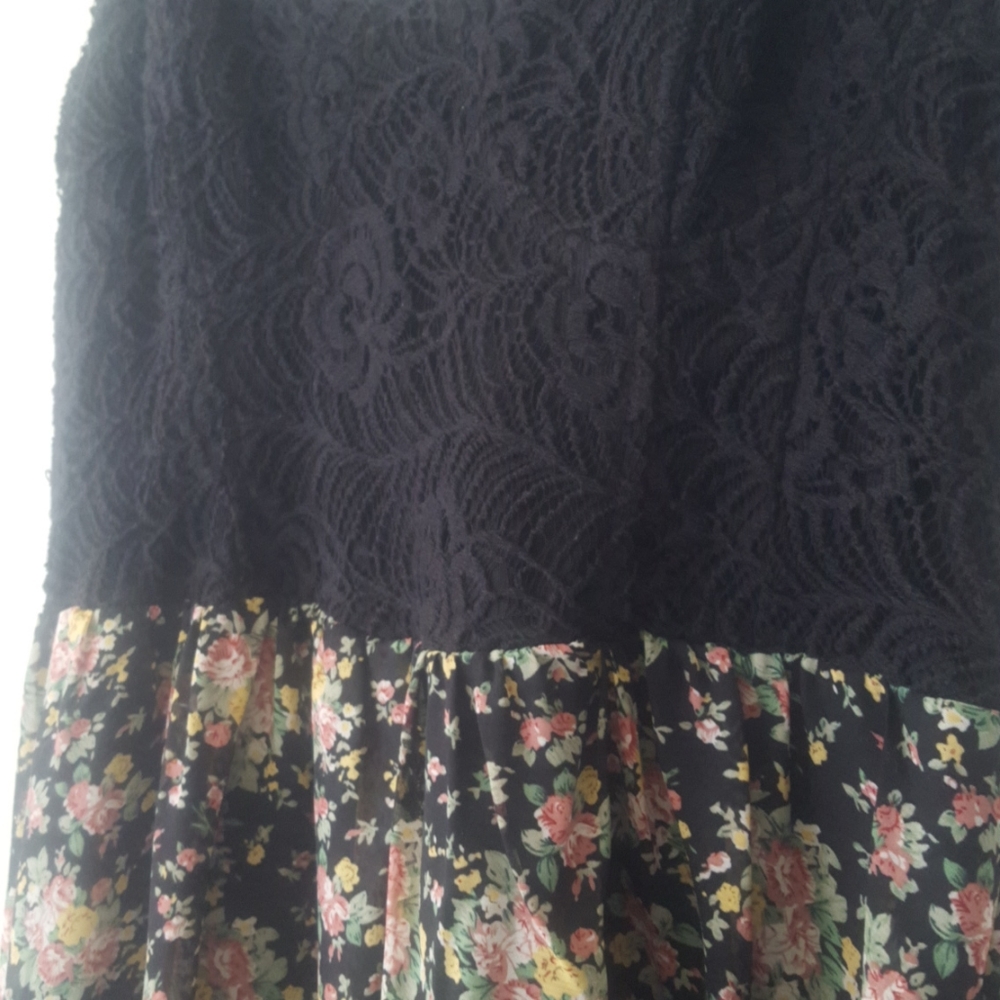 American Rag Floral Dress - Picture 3 of 6